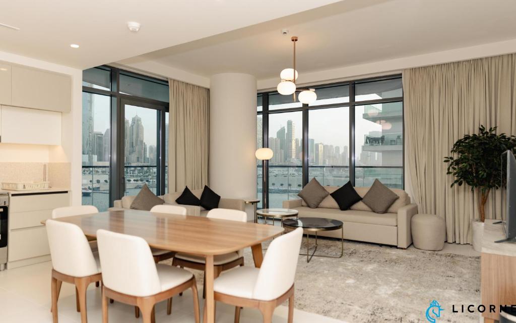 Seascape Sanctuary, 4 BR Beachfront Bliss - Marina Vista Tower 1