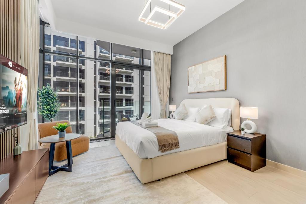 Stunning Studio with a View