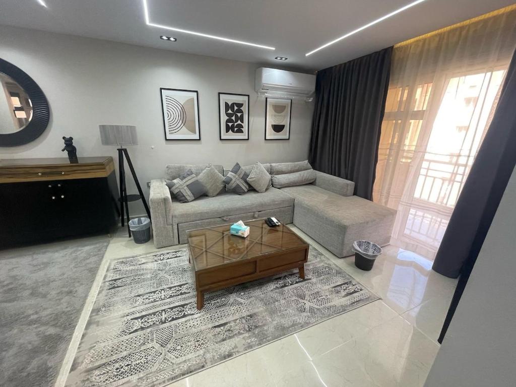 Stylish 1BR Madinaty Garden View