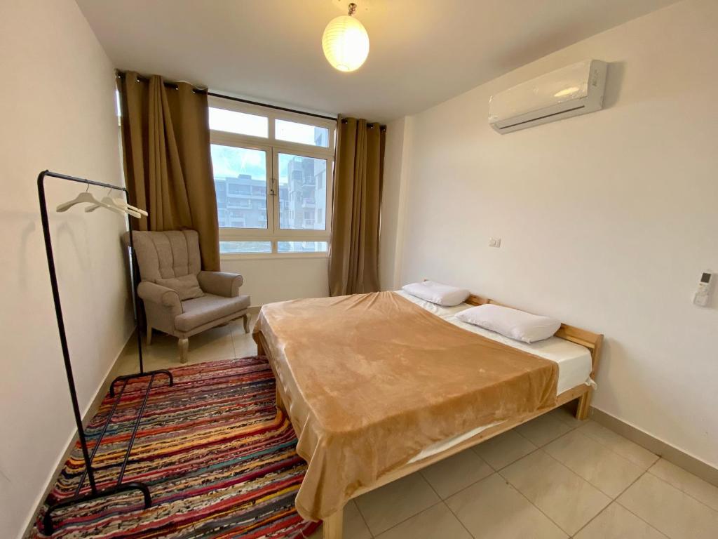 Sunny Air Condition Home and Wifi
