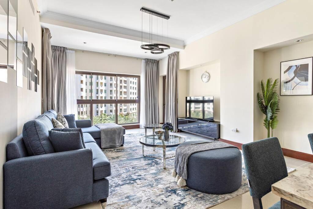 StoneTree - Golden Mile 4 2 BR - Supreme Residences