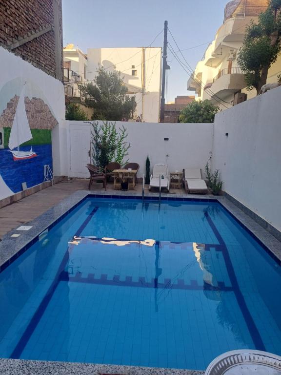 Tara Apartments