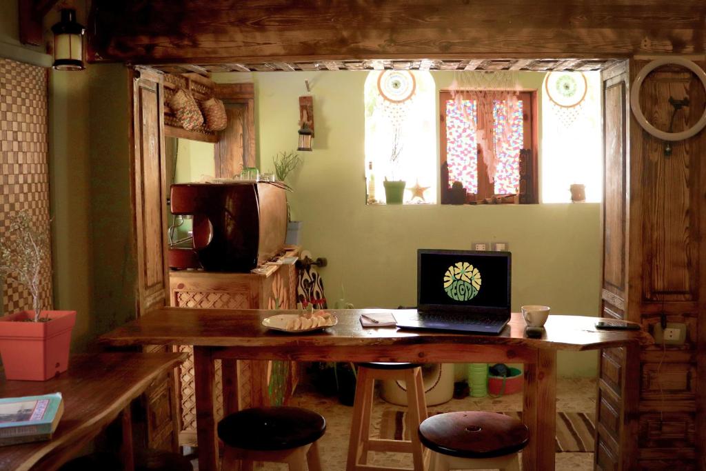 Tecoma Hostel