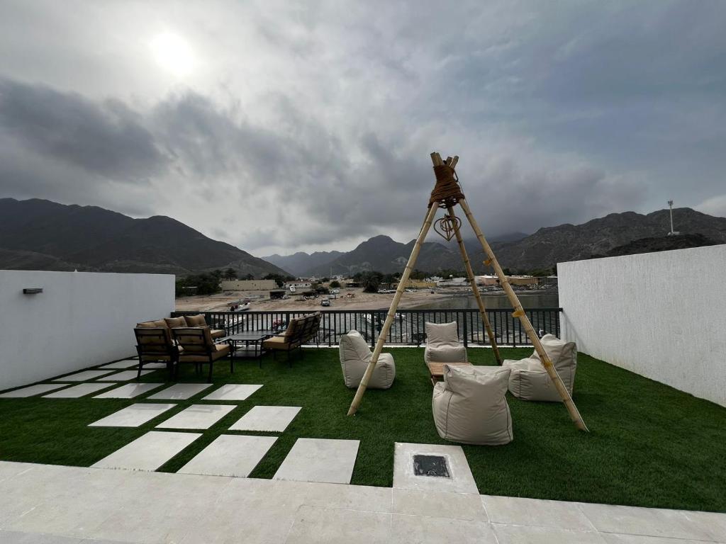 The Bay Villa