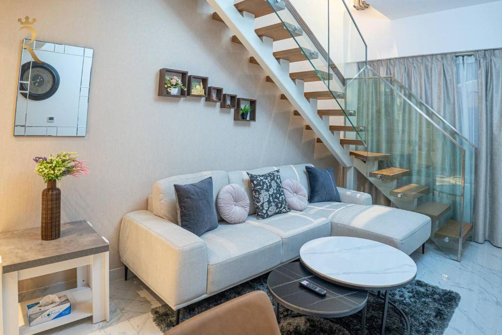 Blackforest 2BR Duplex at Masdar City