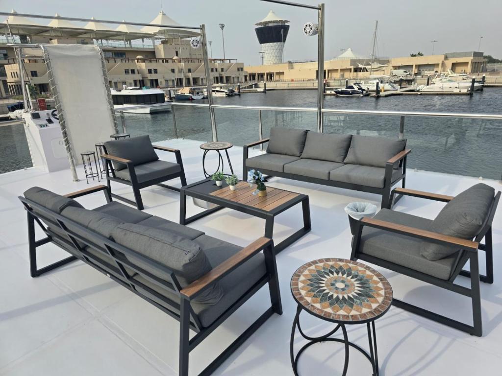 The Peak yacht