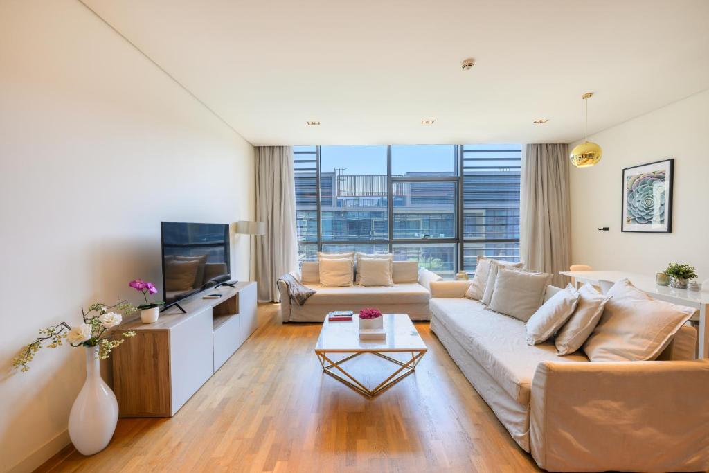 Radiant 1 BR in City Walk with Burj Khalifa View