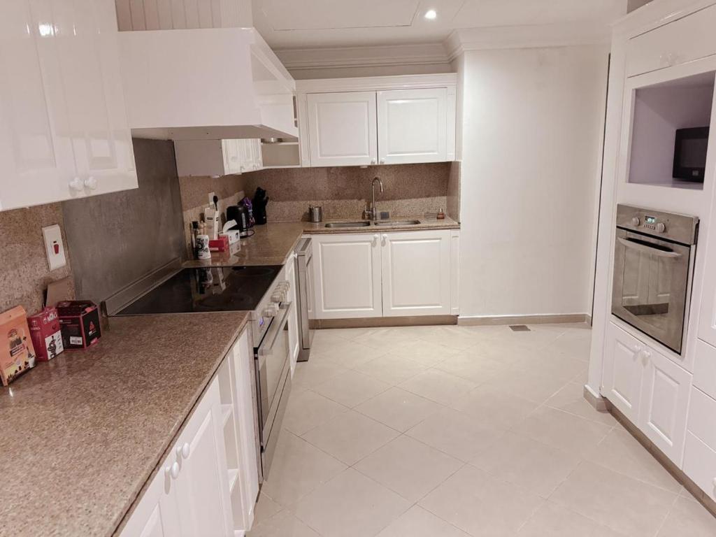 Ultra Luxurious 4 Bed Duplex in JBR with Marina Views