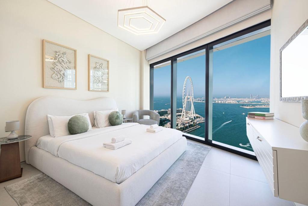Ultra Luxury 3Bdr Address Residence, by Only Stays