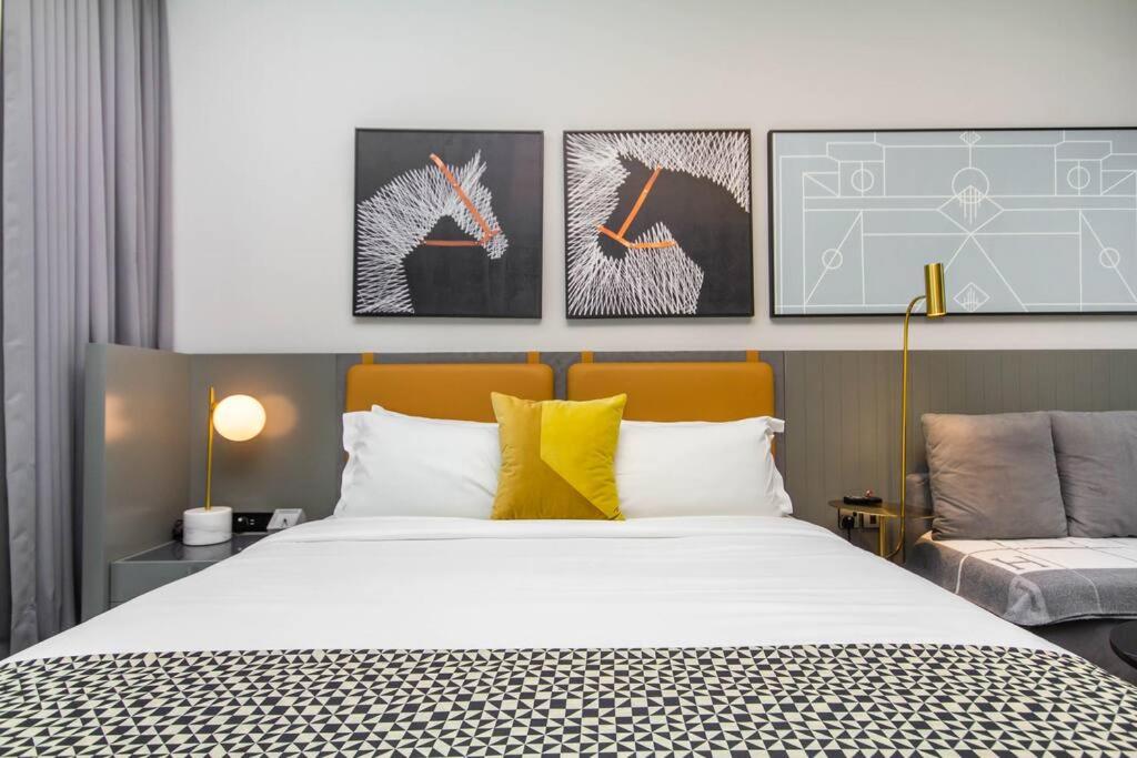 Canal View Studio Downtown - Near Dubai Mall & Burj Khalifa - MAG 318