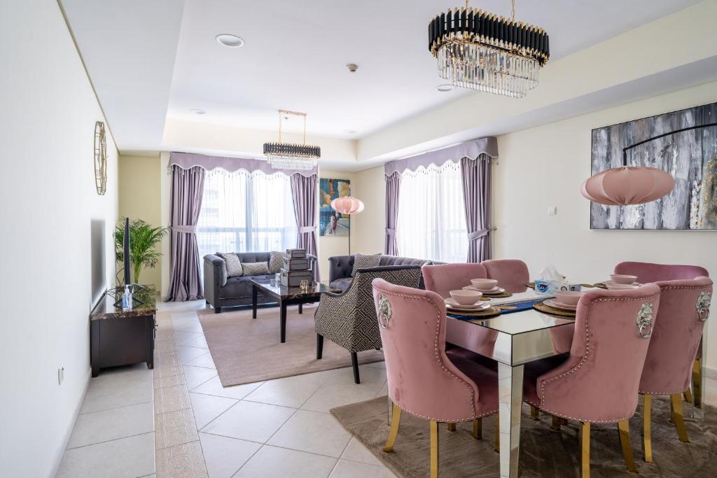 Veer Apartments - 82nd Floor Princess Tower - Palm View
