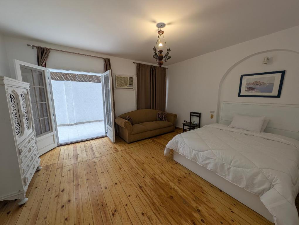 Villa Maadi 35 -R 102- Terrace View Room 2