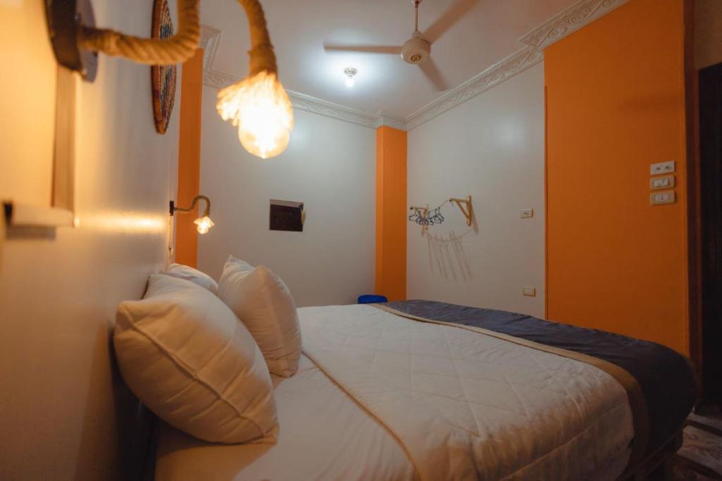 Wanees Hostel