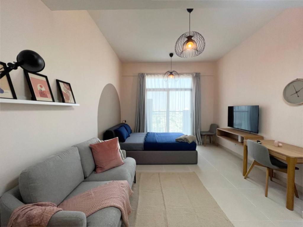 Warm and Elegant Studio in Dubai