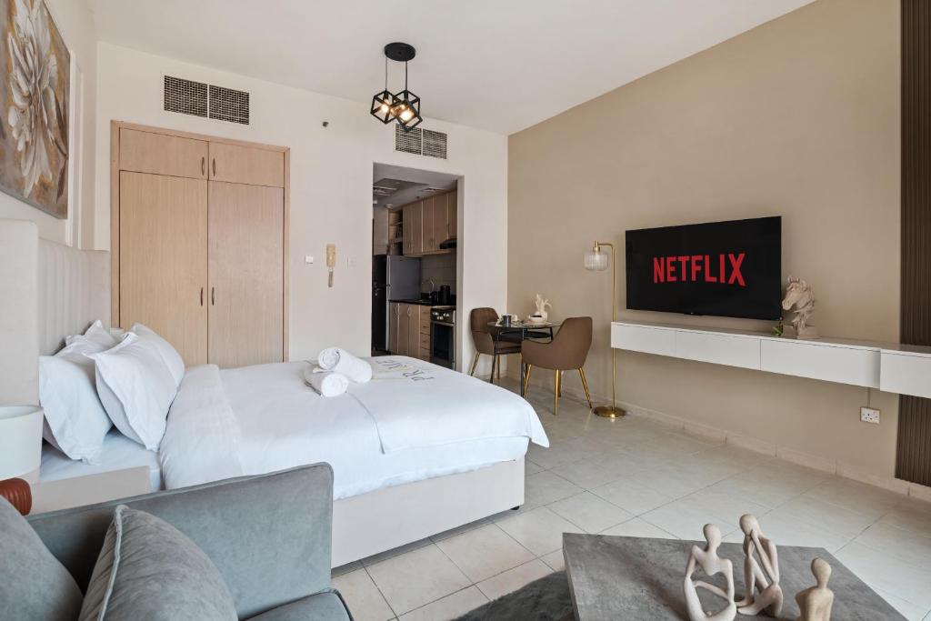 Sunny Studio Perfect For Discovery Gardens Stays