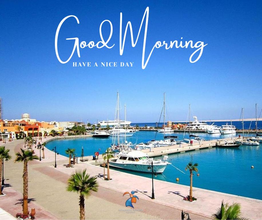 YACHT CLUB VIEW ROOFTOP POOl ROMANTIC STAY